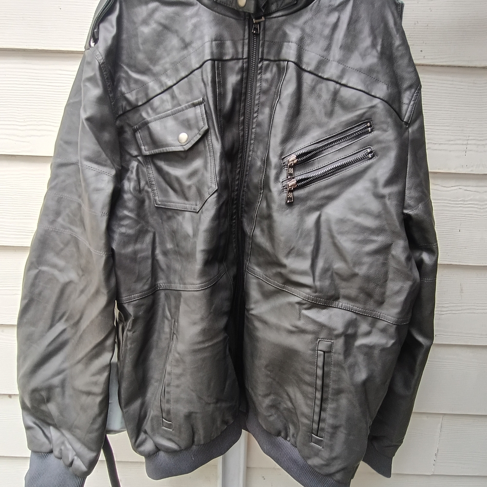 Men's Sleek Black Bomber Jacket